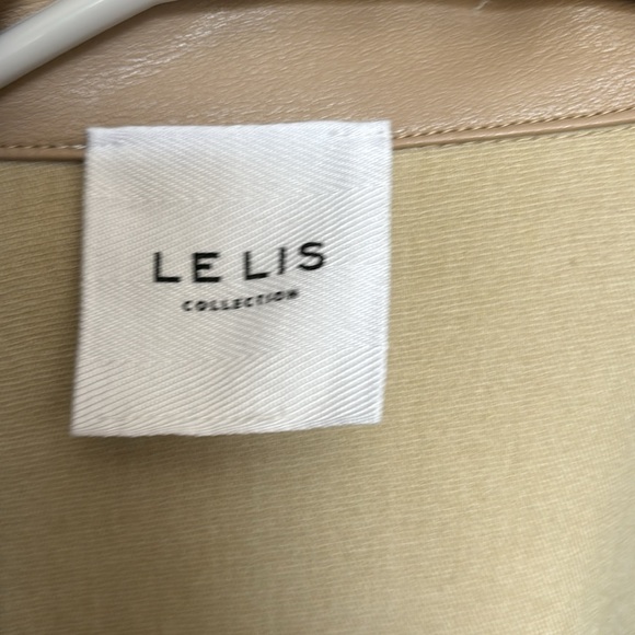 Pleather shacket- a bit oversized, perfect color for any season - Picture 3 of 5